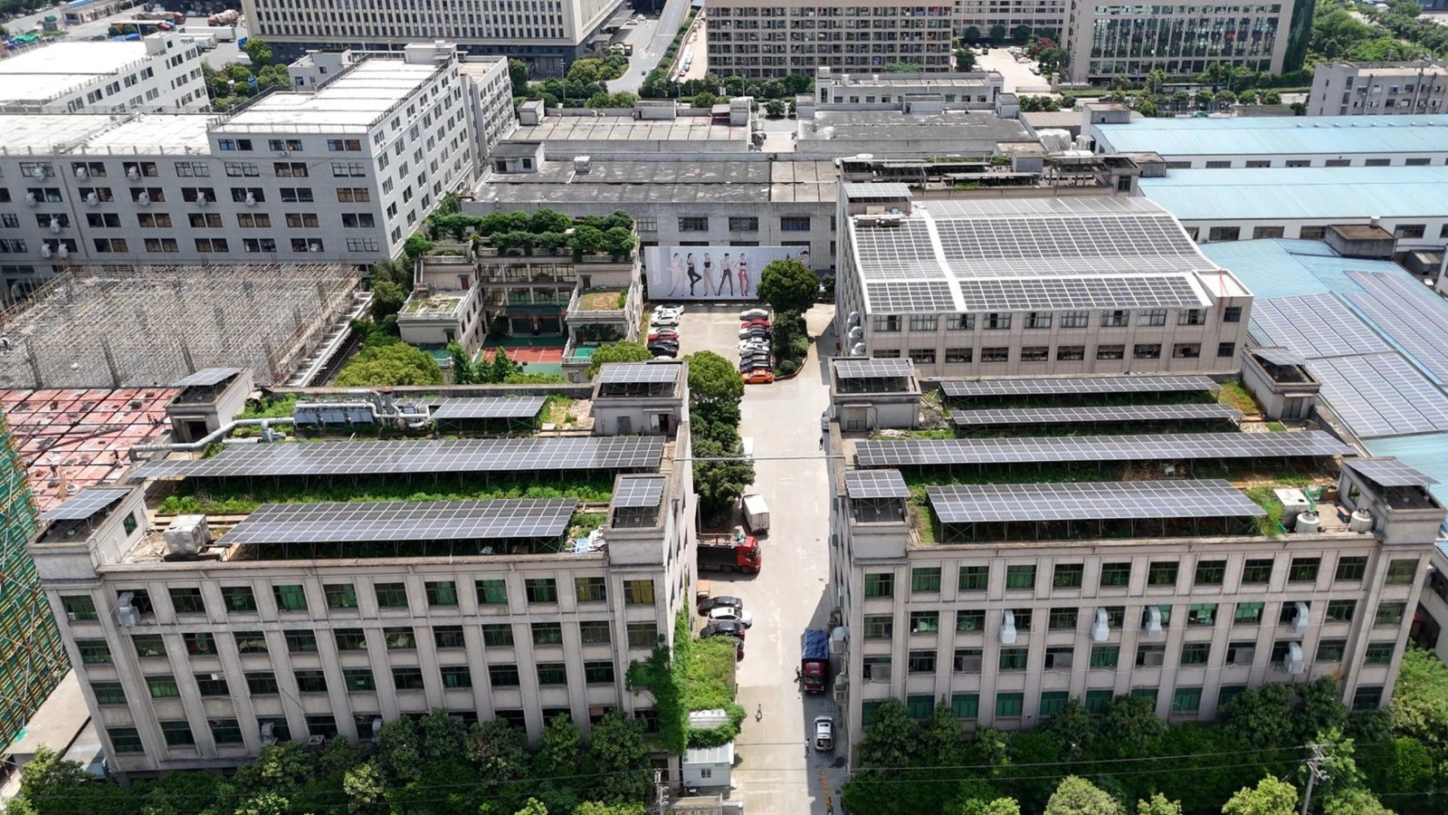 Xierbo Knitting factory production floor with modern equipment